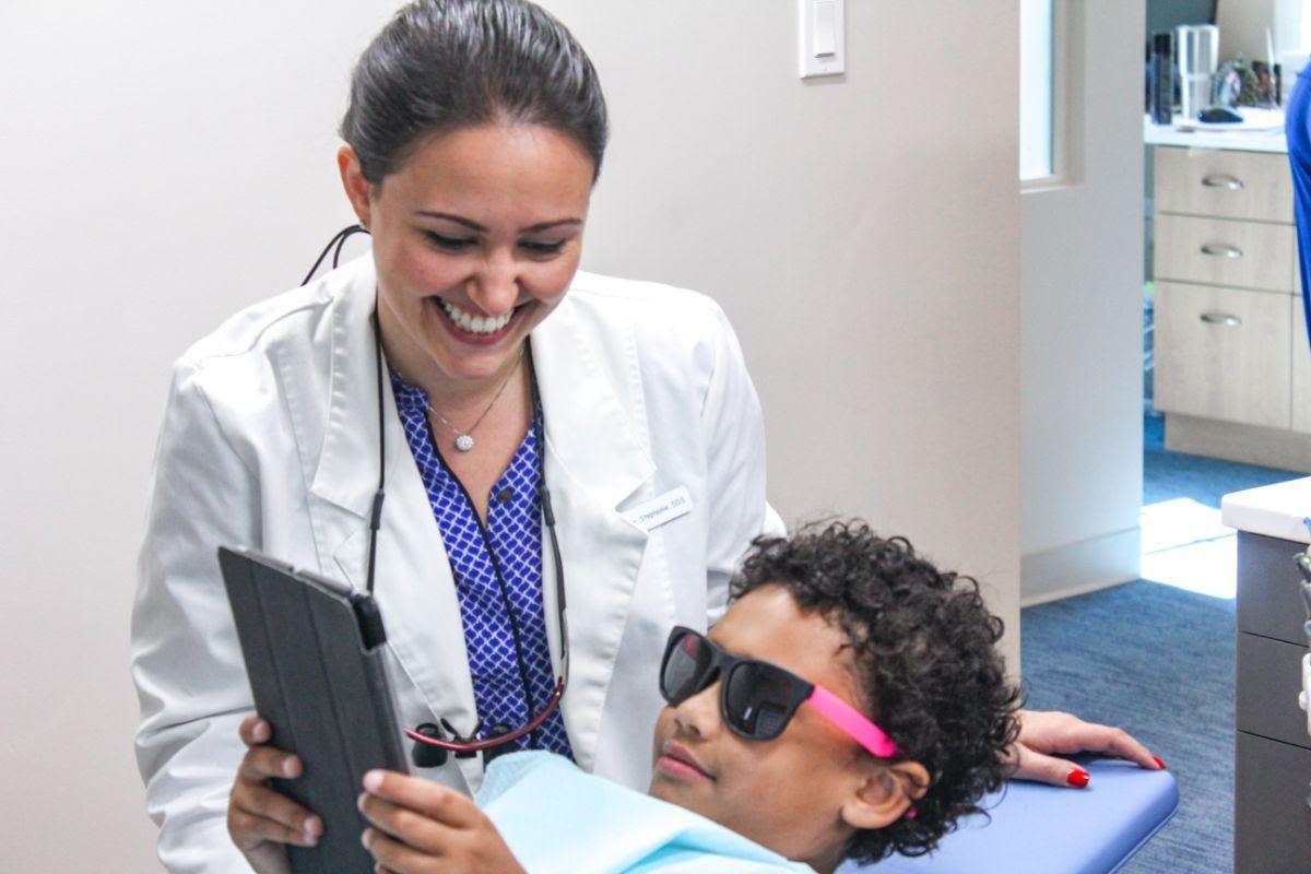 how-to-care-for-your-smile-between-orthodontic-visits